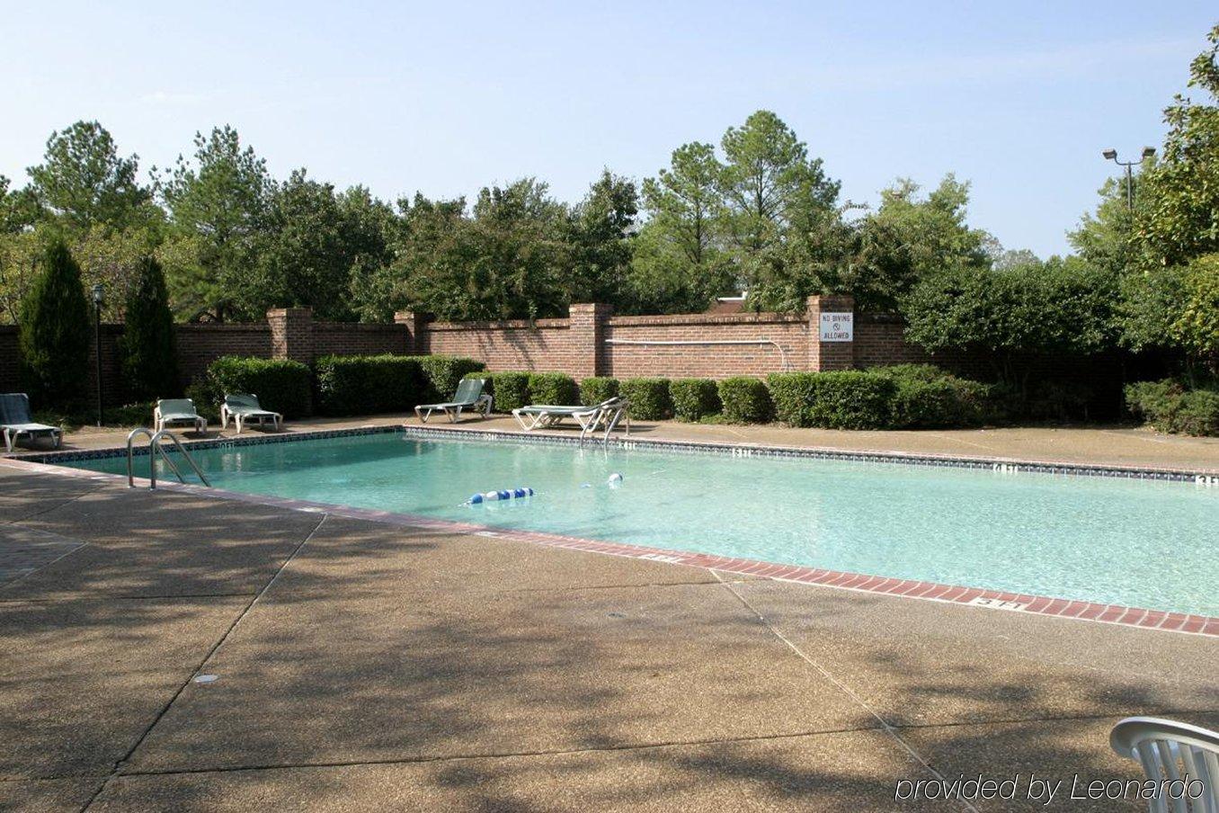 Clarion Hotel & Suites Conference Center Memphis Airport Exterior photo